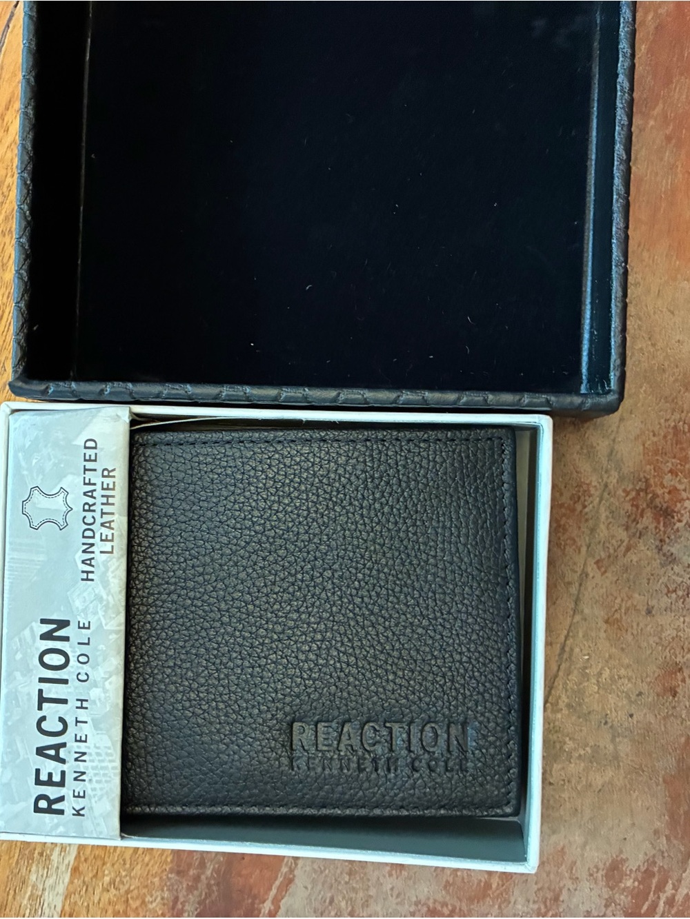 Kenneth Cole Black Textured Leather Bifold Wallet